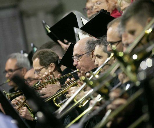 Plan serré sur un orchestre